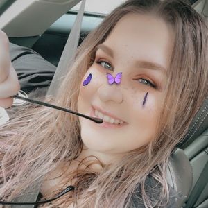 Meet your Posher, Kay